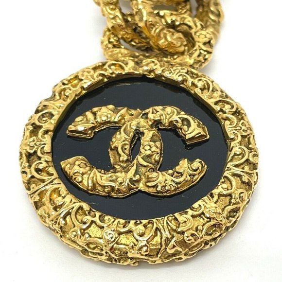 CHANEL Vintage charm Key ring brass Gold x Black - Picture 4 of 8